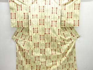 枡に蝶模様織り出し十日町紬着物